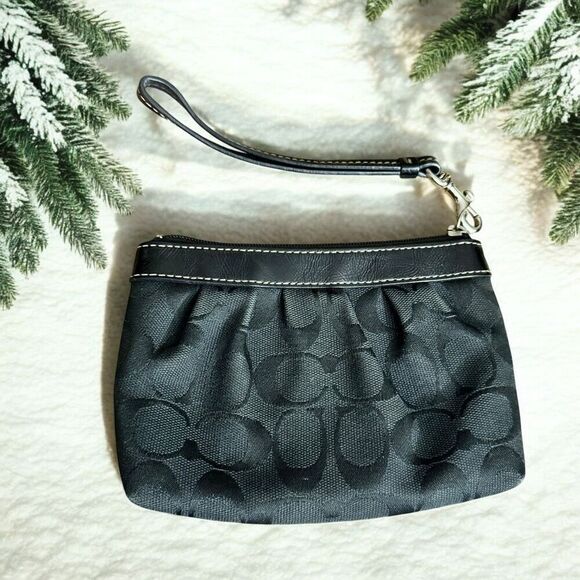 Coach Classic Black Wristlet / EUC - Picture 1 of 6